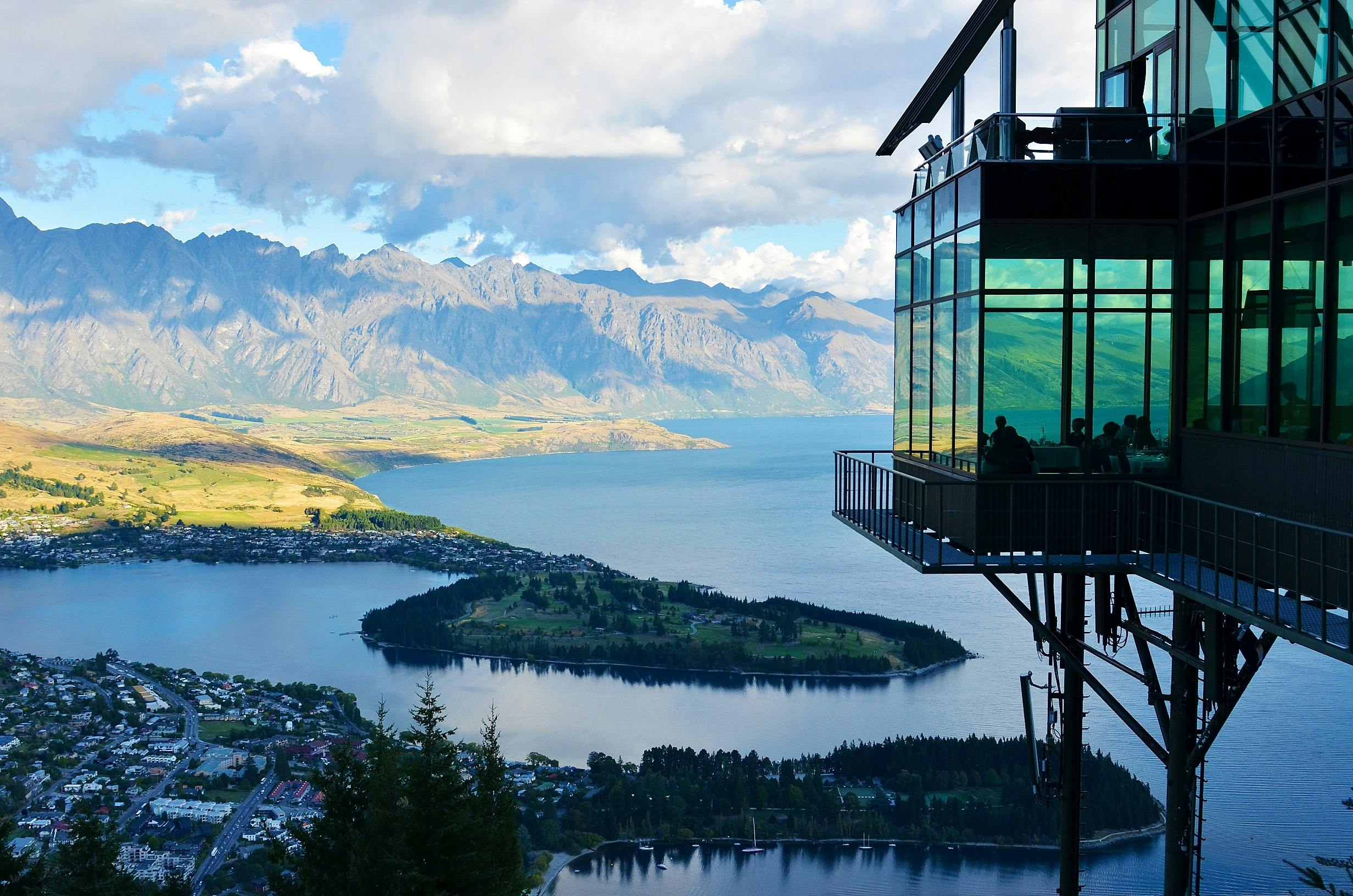 Queenstown Adventure Travel scenic landscape with mountains and lake